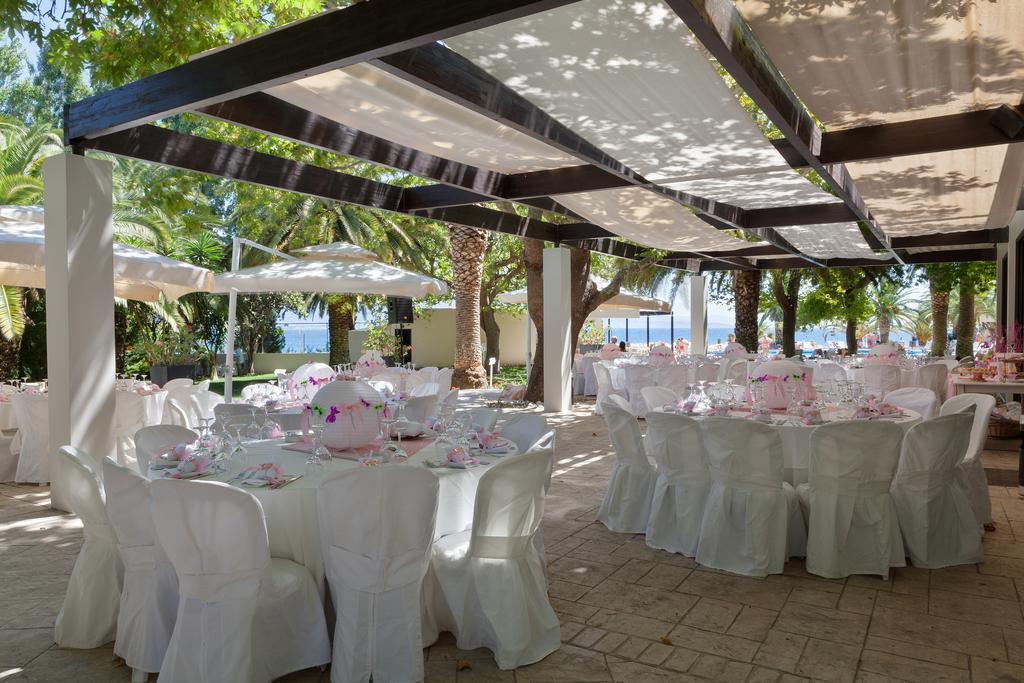 Long Beach Hotel & Resort Longos  Buitenkant foto